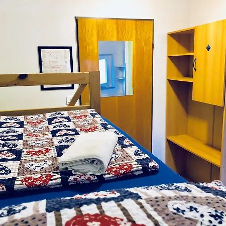 Aladin Hostel *