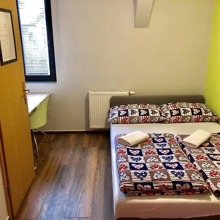 Aladin Hostel *