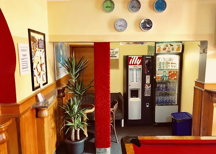 بيت شباب Aladin